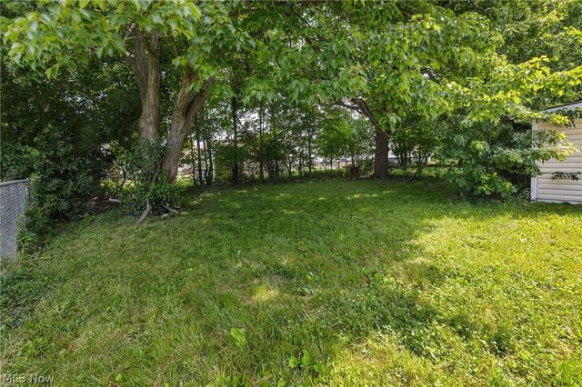 29061 W Willowick Drive, Willowick, OH 44095