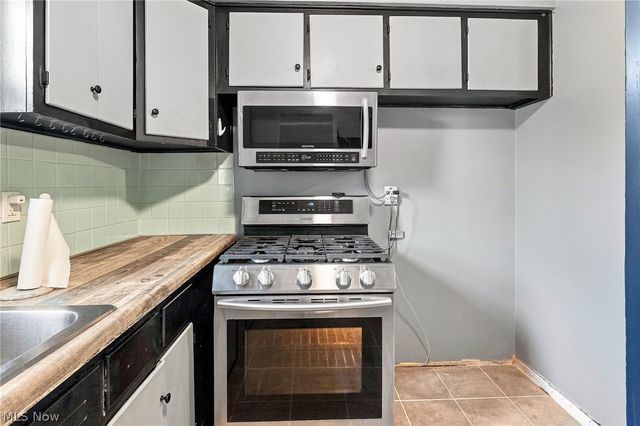 29061 W Willowick Drive, Willowick, OH 44095