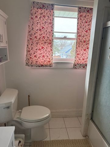 1425 Lincoln Street, North Chicago, IL 60064