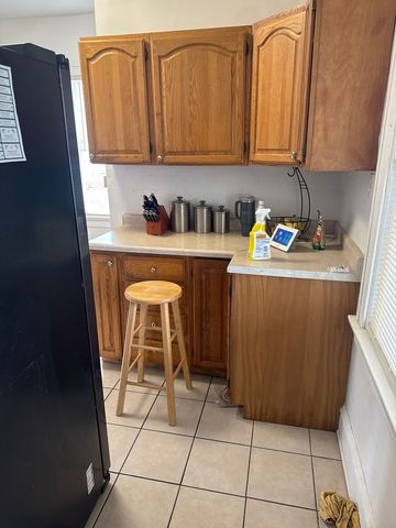 1425 Lincoln Street, North Chicago, IL 60064