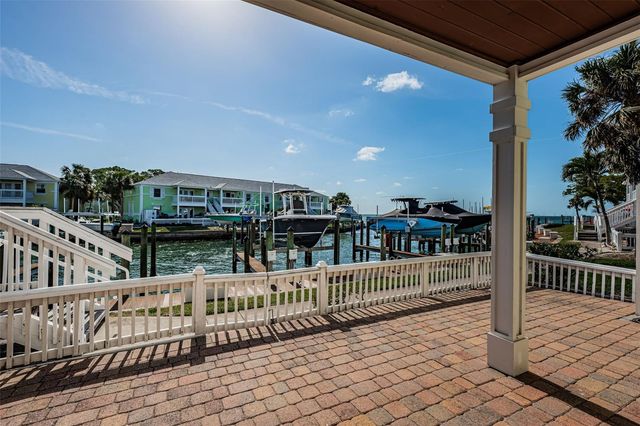 5196 BEACH DRIVE SE B, St Petersburg, FL 33705