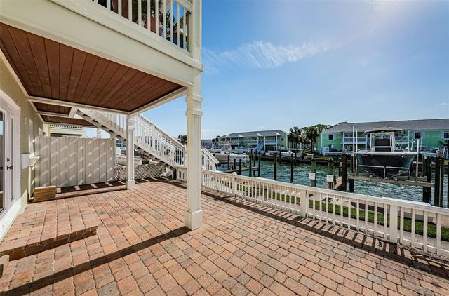 5196 BEACH DRIVE SE B, St Petersburg, FL 33705