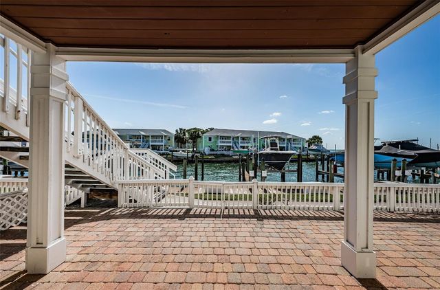 5196 BEACH DRIVE SE B, St Petersburg, FL 33705