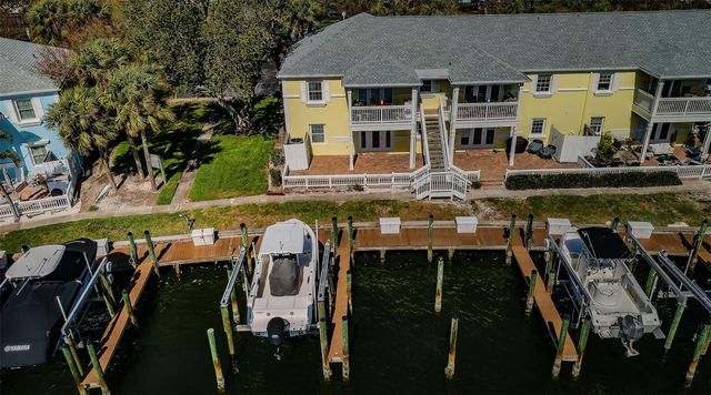 5196 BEACH DRIVE SE B, St Petersburg, FL 33705