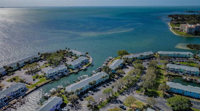 5196 BEACH DRIVE SE B, St Petersburg, FL 33705