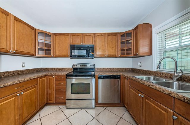 5196 BEACH DRIVE SE B, St Petersburg, FL 33705