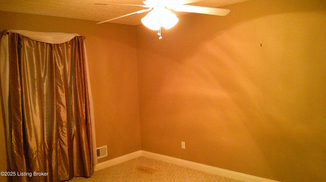 138 Sapphire Ct, Bardstown, KY 40004