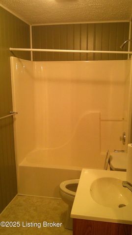 138 Sapphire Ct, Bardstown, KY 40004