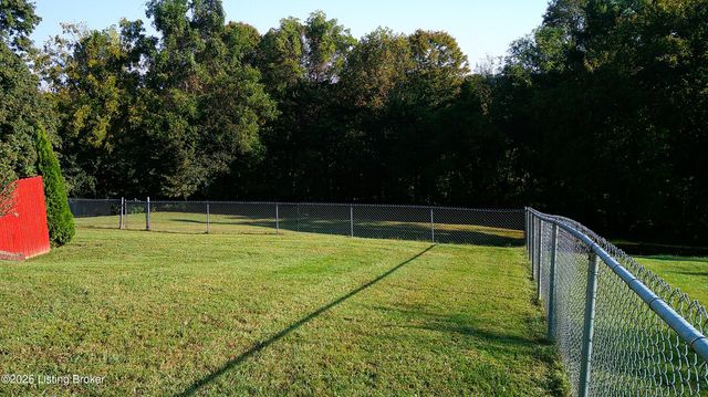 138 Sapphire Ct, Bardstown, KY 40004