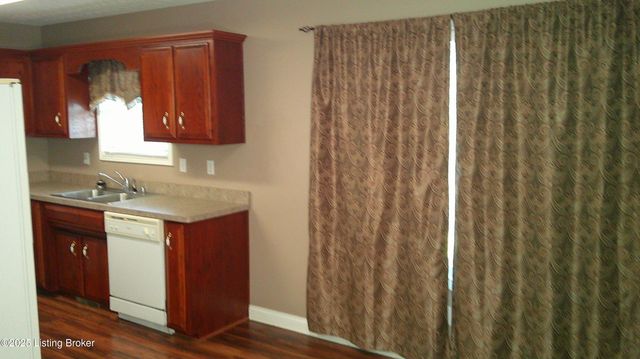 138 Sapphire Ct, Bardstown, KY 40004