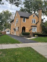 425 N Catherine Avenue, La Grange Park, IL 60526