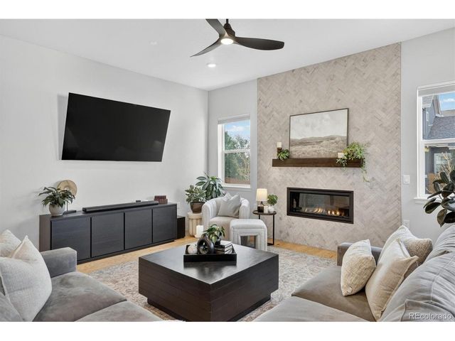 302 S 2nd Ave, Superior, CO 80027