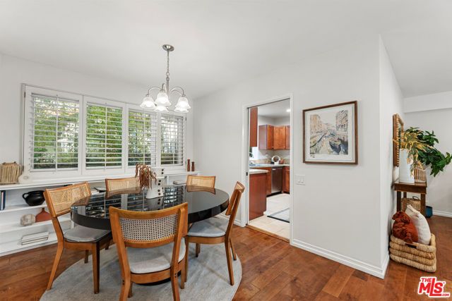 4353 Colfax Avenue 27, Studio City (los Angeles), CA 91604