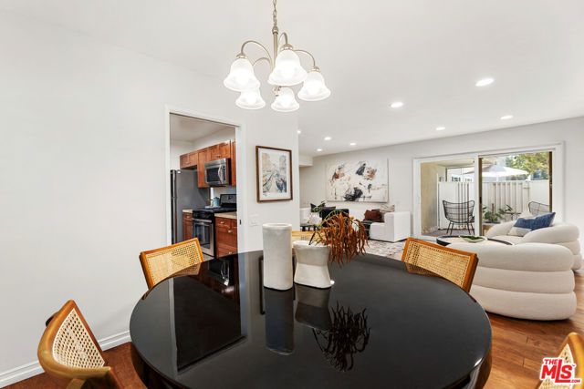 4353 Colfax Avenue 27, Studio City (los Angeles), CA 91604