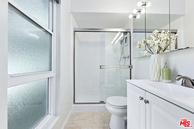 4353 Colfax Avenue 27, Studio City (los Angeles), CA 91604