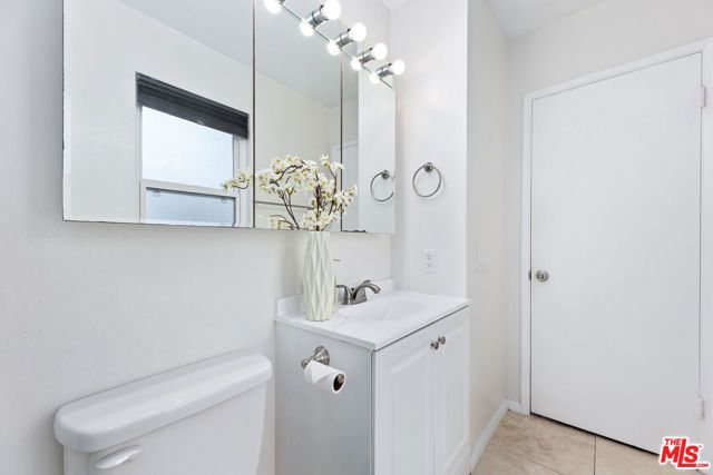 4353 Colfax Avenue 27, Studio City (los Angeles), CA 91604