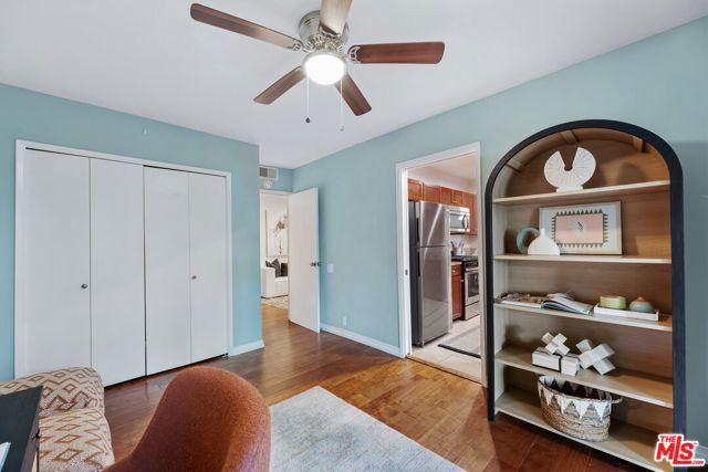 4353 Colfax Avenue 27, Studio City (los Angeles), CA 91604