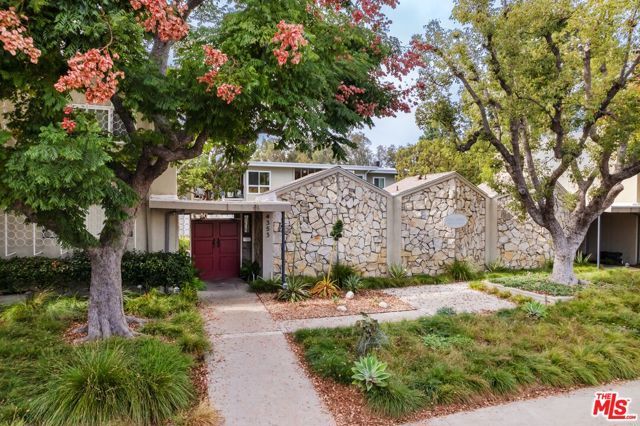 4353 Colfax Avenue 27, Studio City (los Angeles), CA 91604