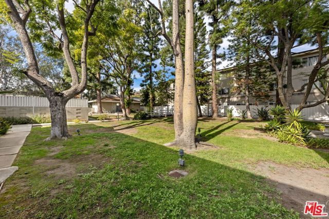 4353 Colfax Avenue 27, Studio City (los Angeles), CA 91604