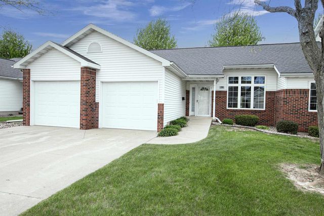 3205 N MISTWOOD LANE, Appleton, WI 54914