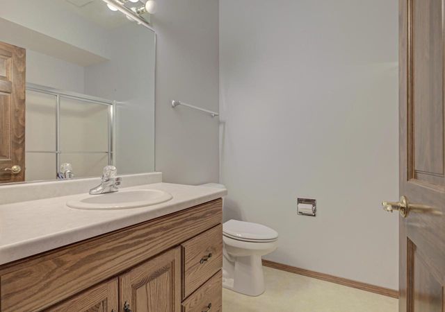 3205 N MISTWOOD LANE, Appleton, WI 54914
