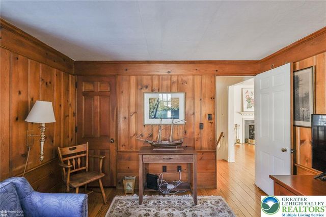 7 Moreland Avenue, Bethlehem City, PA 18017