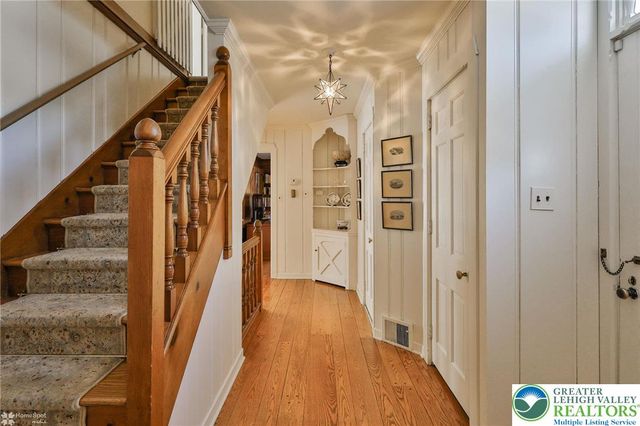 7 Moreland Avenue, Bethlehem City, PA 18017