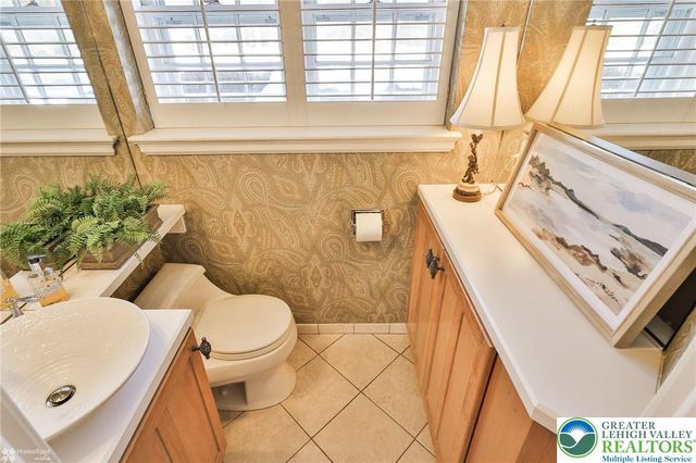 7 Moreland Avenue, Bethlehem City, PA 18017