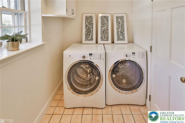 7 Moreland Avenue, Bethlehem City, PA 18017