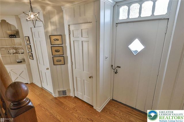 7 Moreland Avenue, Bethlehem City, PA 18017