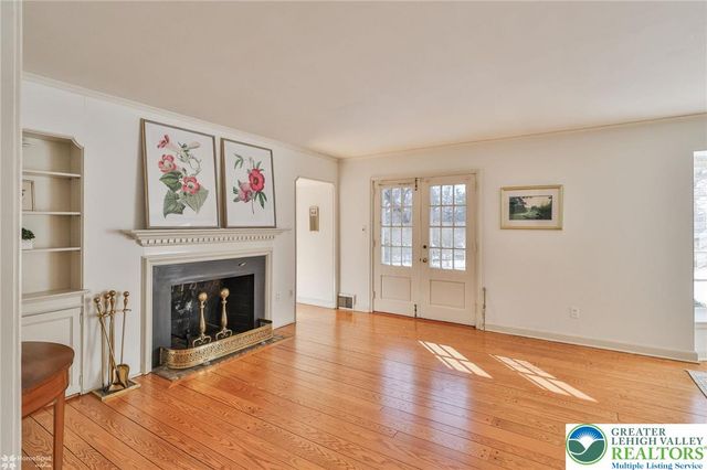 7 Moreland Avenue, Bethlehem City, PA 18017