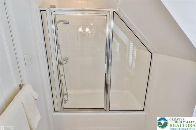 7 Moreland Avenue, Bethlehem City, PA 18017