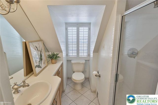 7 Moreland Avenue, Bethlehem City, PA 18017