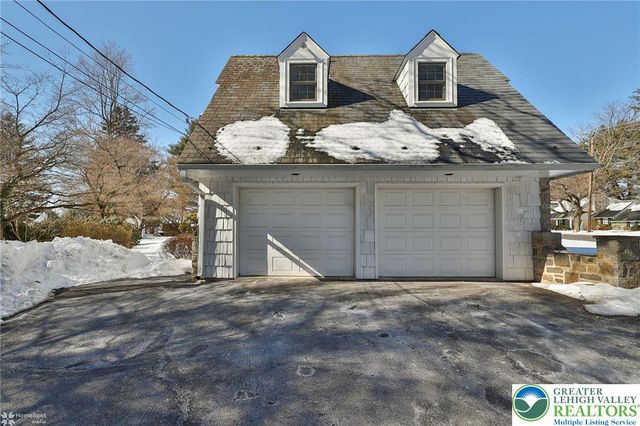 7 Moreland Avenue, Bethlehem City, PA 18017