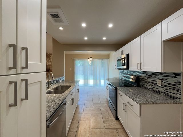 10351 Granary Street, San Antonio, TX 78245