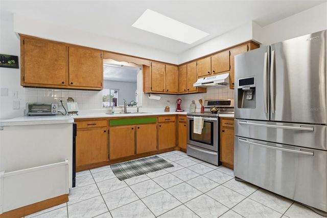 2019 W JOROME DRIVE, Tampa, FL 33612