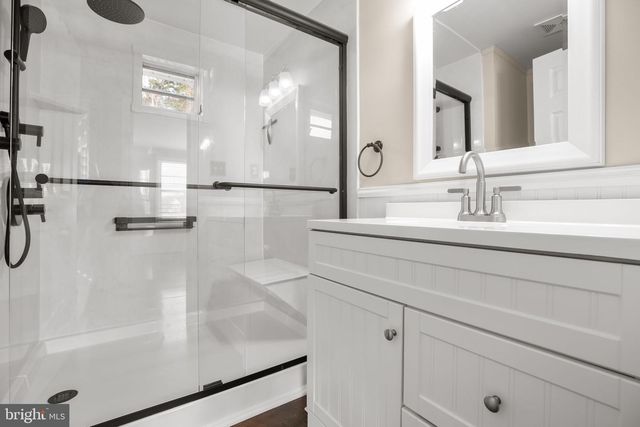 92 MCCARTY RD, Fredericksburg, VA 22405