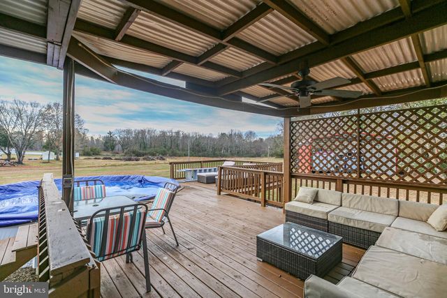 92 MCCARTY RD, Fredericksburg, VA 22405