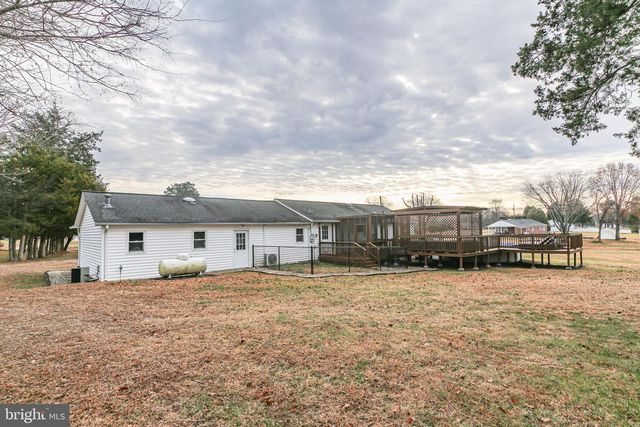 92 MCCARTY RD, Fredericksburg, VA 22405