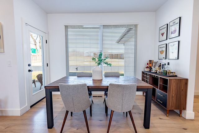 2619 E Olde Ivy Street, Springfield, MO 65804