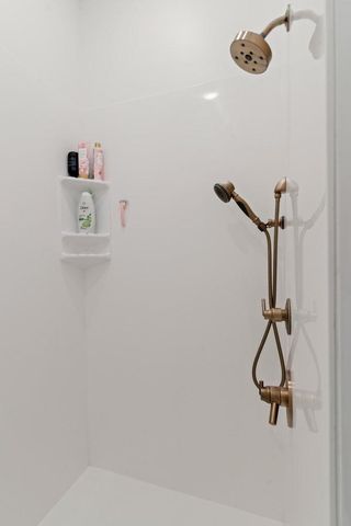 2619 E Olde Ivy Street, Springfield, MO 65804