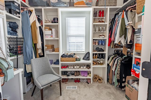 2619 E Olde Ivy Street, Springfield, MO 65804