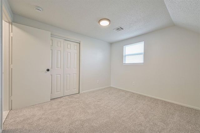 715 Harmon Circle, Moore, OK 73160