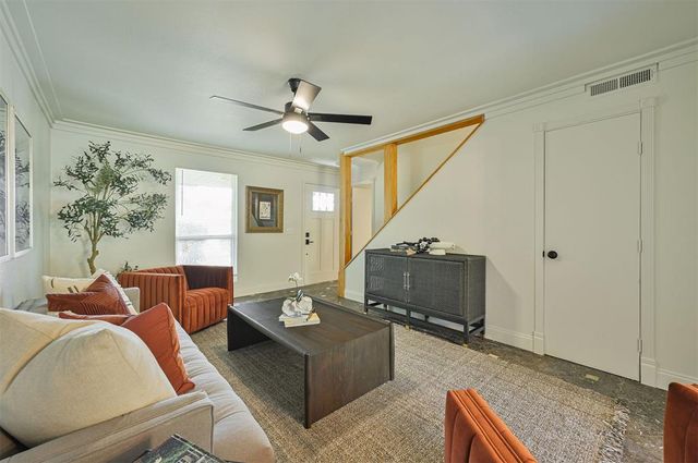 715 Harmon Circle, Moore, OK 73160