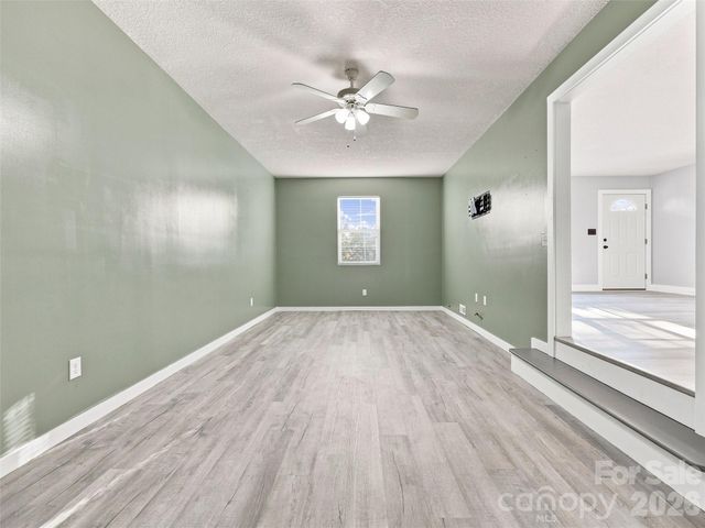 11 Brant Lane, Weaverville, NC 28787