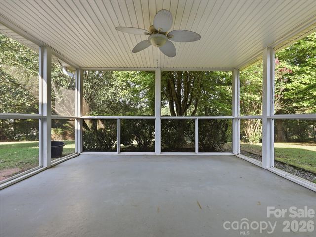 11 Brant Lane, Weaverville, NC 28787