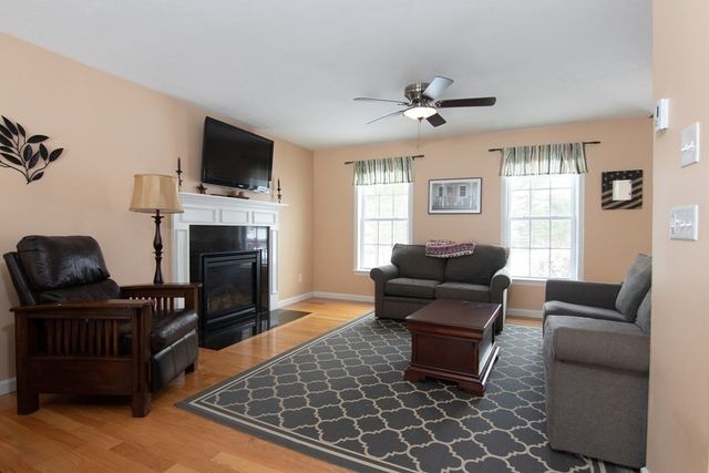 35 Settlers Way, Bourne, MA 02532