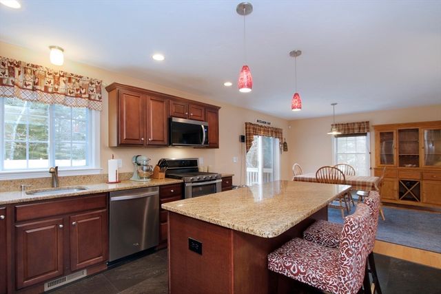 35 Settlers Way, Bourne, MA 02532