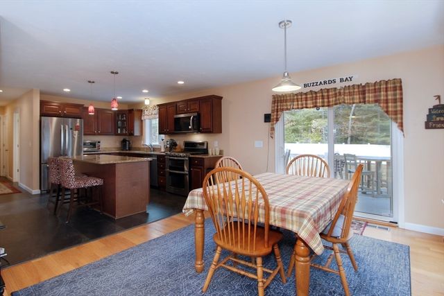 35 Settlers Way, Bourne, MA 02532