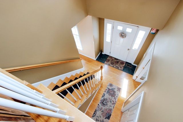 35 Settlers Way, Bourne, MA 02532